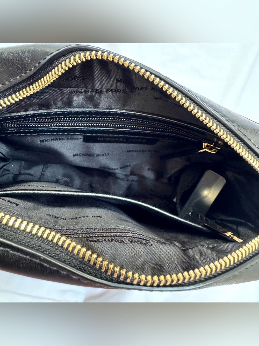 New Michael Kors Ginny Firework Light Up Medium Camera Bag NWT Black Gold - Picture 8 of 9